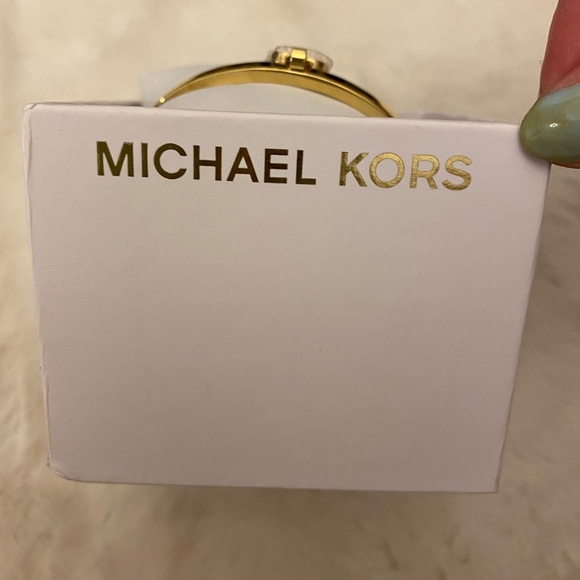 Michael Kors Bangle - Picture 4 of 5
